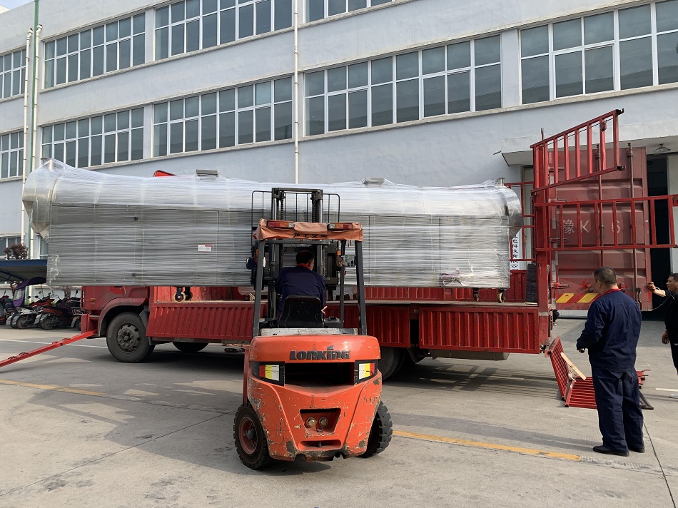 流水線電磁炒貨機設(shè)備.jpg 流水線電磁炒貨機設(shè)備.jpg